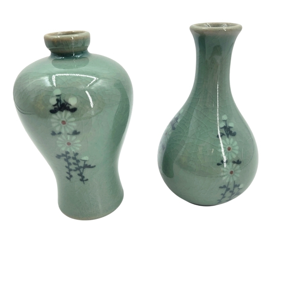 Set of 2 vintage celadon vases w floral motif